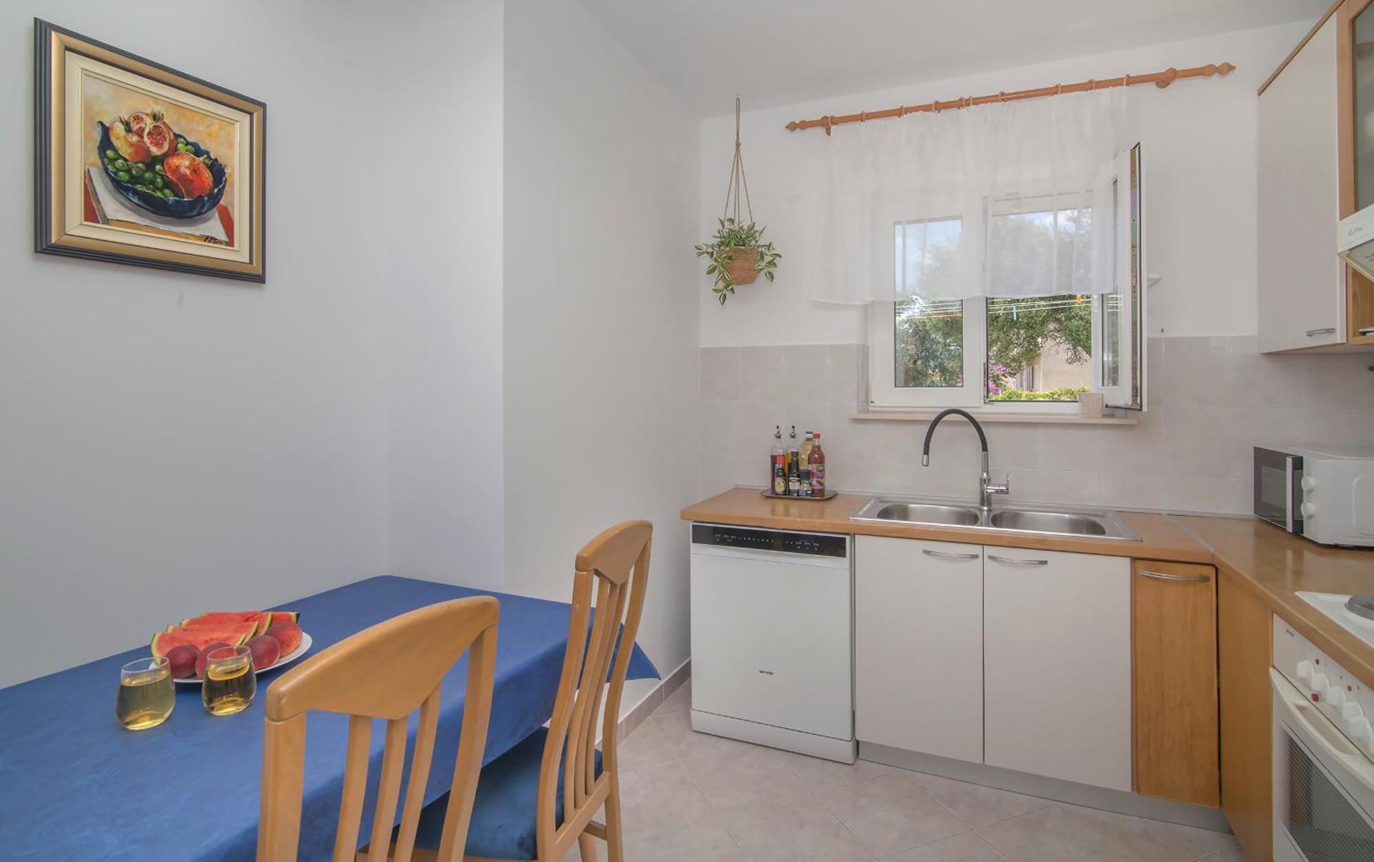 Apartmani Krmek มลินี ภายนอก รูปภาพ